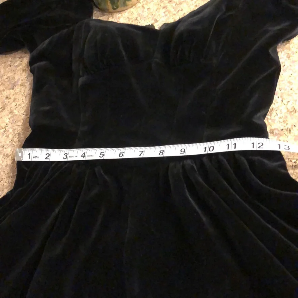 Vintage Black Velvet Long Dress Handmade Small? XS? See Rough Measurements - Picture 6 of 17
